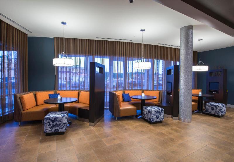 Courtyard By Marriott Columbus Hotell Exteriör bild